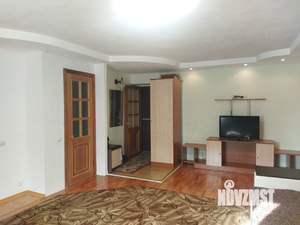 Студия квартира, на длительный срок, 40м2, 1/9 этаж