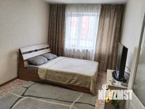 1-к квартира, посуточно, 40м2, 10/17 этаж