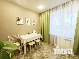 1-к квартира, посуточно, 40м2, 2/10 этаж