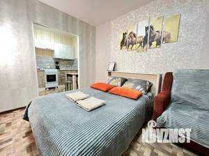 Студия квартира, посуточно, 36м2, 1/12 этаж