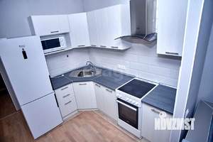 1-к квартира, на длительный срок, 57м2, 4/4 этаж