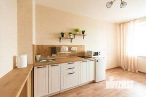 1-к квартира, посуточно, 42м2, 1/1 этаж