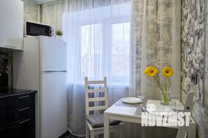 Студия квартира, посуточно, 32м2, 4/5 этаж