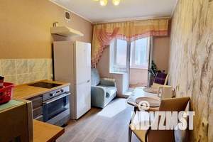 1-к квартира, посуточно, 37м2, 3/6 этаж