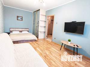 1-к квартира, посуточно, 40м2, 7/10 этаж
