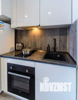 Студия квартира, посуточно, 32м2, 13/16 этаж