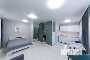 Студия квартира, посуточно, 32м2, 1/5 этаж
