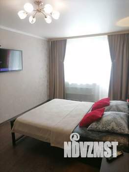 1-к квартира, посуточно, 35м2, 6/9 этаж