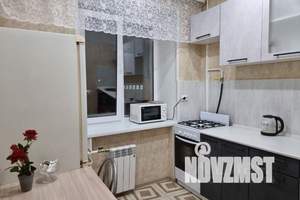 1-к квартира, посуточно, 32м2, 3/5 этаж