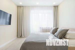 1-к квартира, посуточно, 35м2, 4/10 этаж