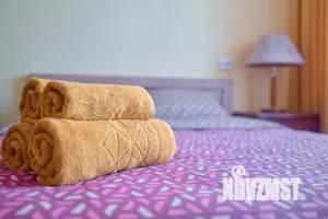 1-к квартира, посуточно, 49м2, 4/10 этаж