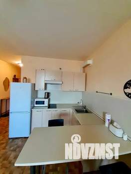 Студия квартира, посуточно, 35м2, 9/14 этаж