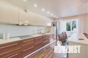 3-к квартира, посуточно, 120м2, 2/9 этаж