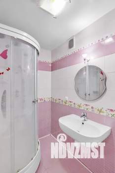 1-к квартира, посуточно, 42м2, 4/10 этаж
