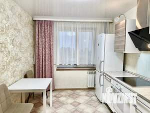 1-к квартира, посуточно, 44м2, 10/12 этаж