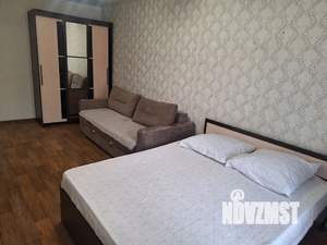 1-к квартира, посуточно, 40м2, 2/10 этаж