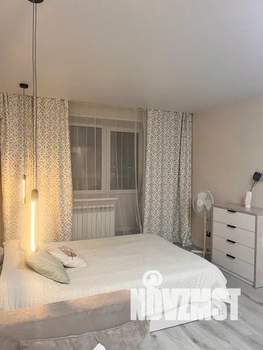 Студия квартира, посуточно, 40м2, 8/19 этаж