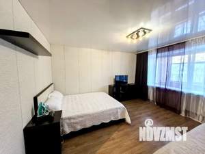 1-к квартира, посуточно, 40м2, 3/6 этаж