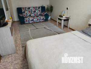 1-к квартира, посуточно, 40м2, 10/17 этаж