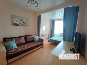 1-к квартира, посуточно, 40м2, 5/9 этаж