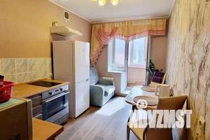 1-к квартира, посуточно, 37м2, 3/6 этаж