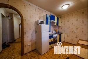 1-к квартира, посуточно, 45м2, 4/10 этаж