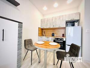 Студия квартира, посуточно, 25м2, 1/3 этаж