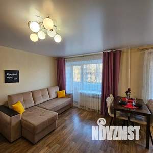 1-к квартира, посуточно, 30м2, 3/5 этаж