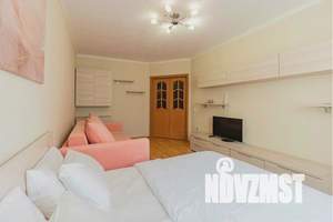 1-к квартира, посуточно, 42м2, 7/9 этаж