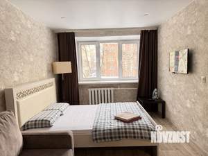 1-к квартира, посуточно, 38м2, 3/5 этаж