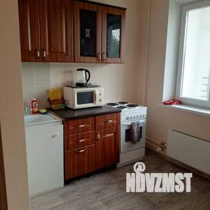 1-к квартира, посуточно, 35м2, 3/10 этаж