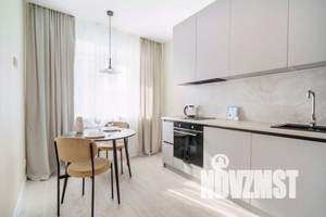 1-к квартира, посуточно, 35м2, 4/10 этаж