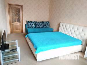 2-к квартира, посуточно, 70м2, 1/1 этаж