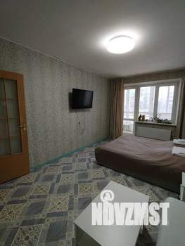 1-к квартира, посуточно, 39м2, 3/10 этаж