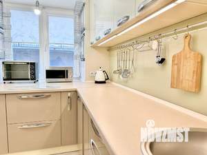 Студия квартира, посуточно, 53м2, 1/5 этаж