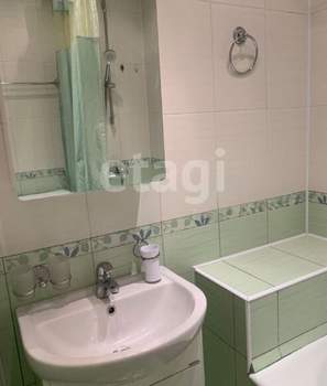 1-к квартира, на длительный срок, 50м2, 4/10 этаж