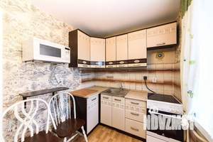 3-к квартира, на длительный срок, 90м2, 3/6 этаж