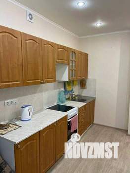 1-к квартира, посуточно, 37м2, 1/1 этаж