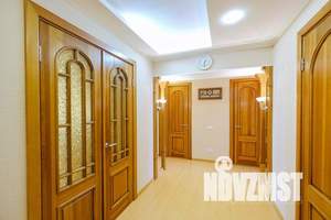 4-к квартира, посуточно, 100м2, 10/10 этаж