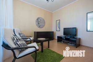 1-к квартира, посуточно, 42м2, 1/1 этаж