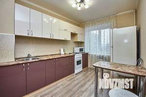 3-к квартира, посуточно, 64м2, 1/1 этаж