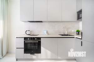 1-к квартира, посуточно, 35м2, 4/10 этаж