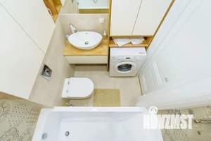 Студия квартира, посуточно, 32м2, 1/5 этаж