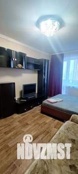 1-к квартира, посуточно, 42м2, 7/10 этаж