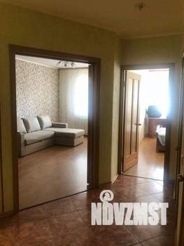 2-к квартира, посуточно, 64м2, 1/1 этаж