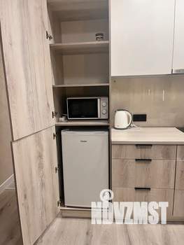 Студия квартира, посуточно, 40м2, 8/19 этаж