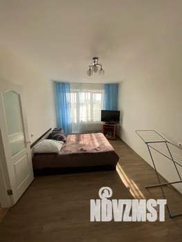 1-к квартира, посуточно, 35м2, 13/14 этаж