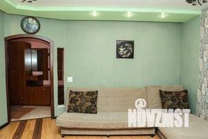 2-к квартира, посуточно, 54м2, 1/10 этаж