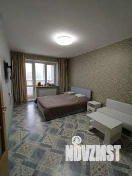 1-к квартира, посуточно, 39м2, 3/10 этаж