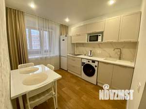 1-к квартира, посуточно, 40м2, 7/10 этаж